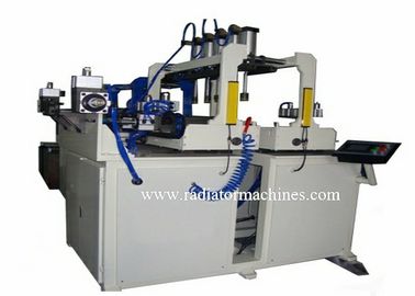 アルミニウム ラジエーター プラスチック タンクひだが付く機械Servo 4の側面によって統合されるひだが付くこと