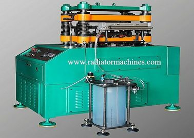 Lancedオフセットひれを押す機械を500のMm幅作る最高速度120 SPMのひれ